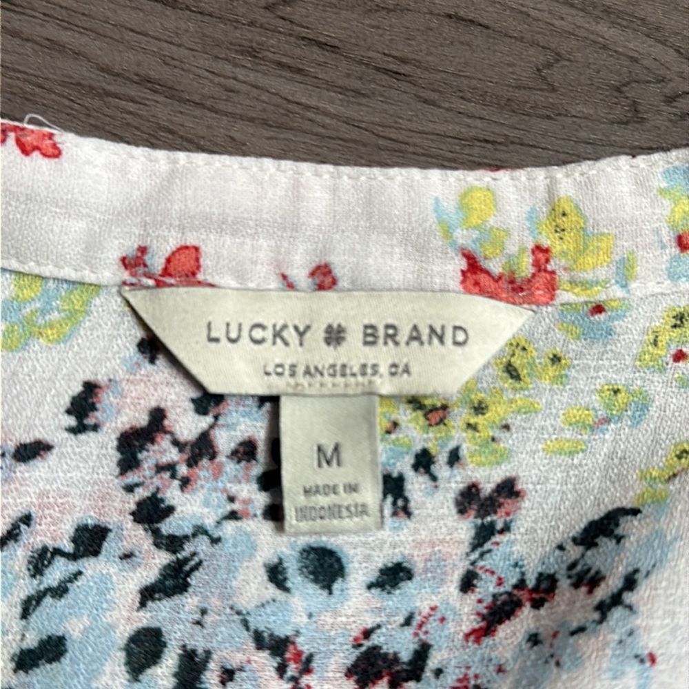 Lucky Brand Top Size Mediuk - Picture 5 of 6